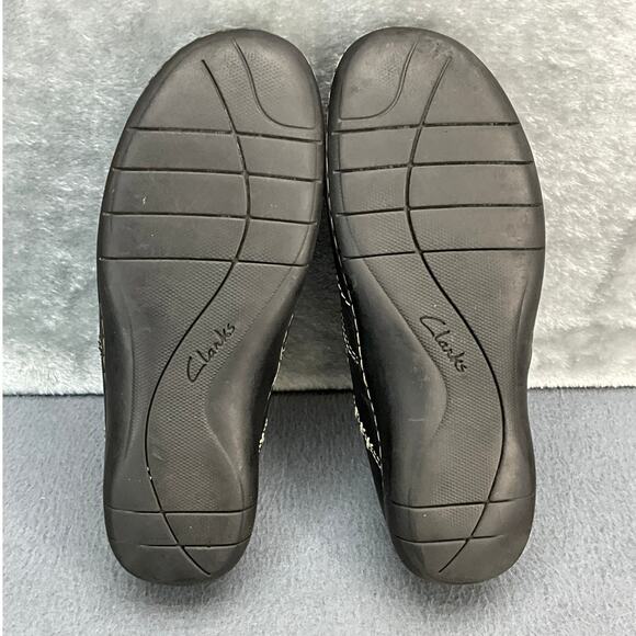 Clarks Un Loop Button Black Leather Slip On Comfort Loafer Women 8.5 - Picture 10 of 10
